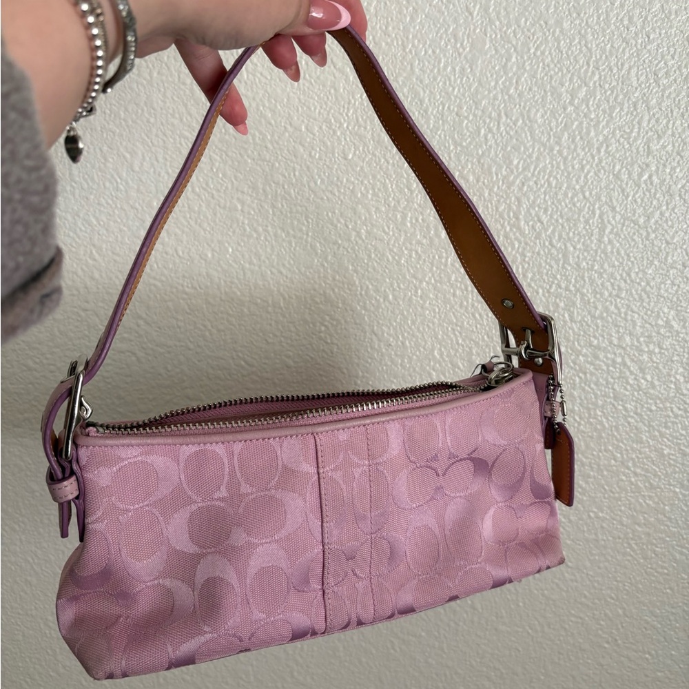 Y2K Classic Coach baguette bag in baby pink